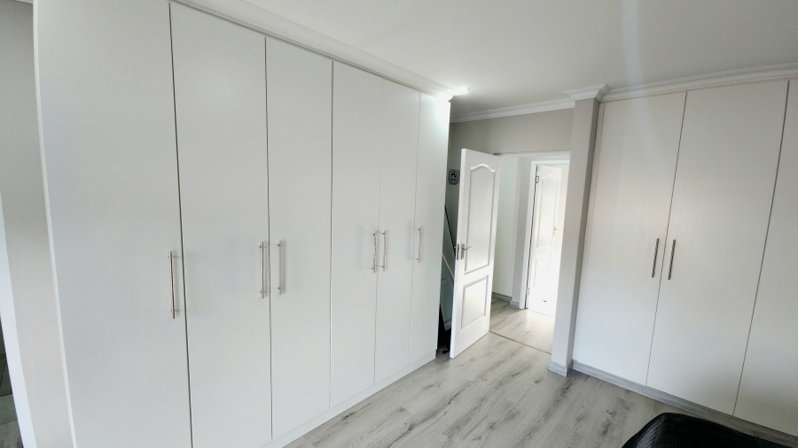 3 Bedroom Property for Sale in Monte Christo Western Cape